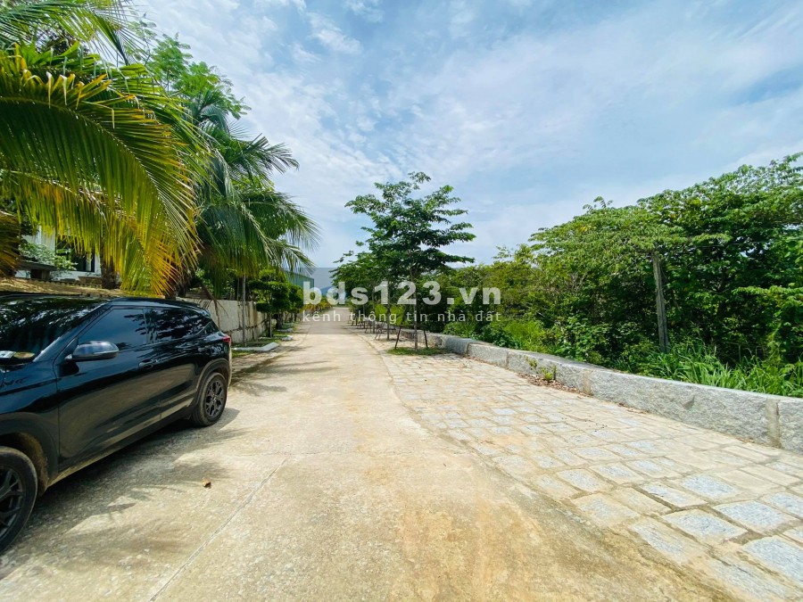 Bán đất vườn Suối Tiên, Diên Khánh giá rẻ rộng 2ha liên hệ chính chủ 0788.558.552