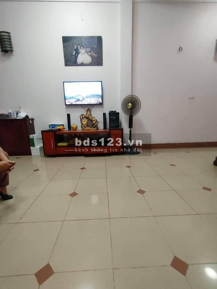 Bán nhà số 21 Quan Hoa diện tích sử dụng 65m2, 4 tầng mt 4.7m. Giá 6.4 tỷ cực đẹp