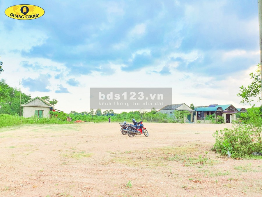 Bán đất mặt tiền Điện Biên Phủ diện tích rộng, dt 300m2, đất đẹp, quy hoạch 3 mặt tiền