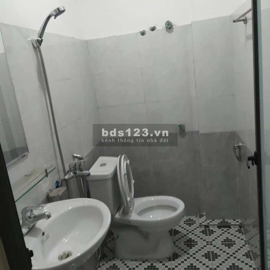 Bán nhà mới hà đông, ô tô đỗ cửa, view hồ diện tích sử dụng 30m2 đúc 4 tầng