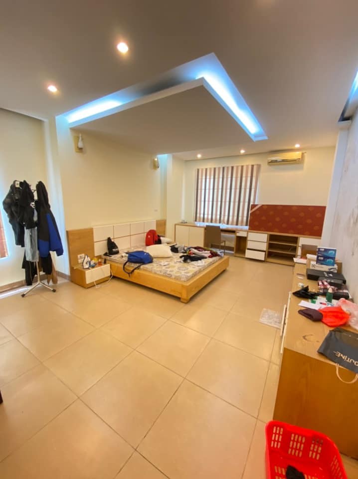 Bán nhà nguyên căn 122m2, 6 tầng, thang máy View Hồ, ở MỸ Đình, Nam Từ Liêm