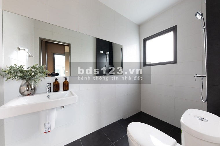 Bán nhà nguyên căn phố Hoàng Như tiếp, dt 38m2, 5 tầng đúc, giá nhỉnh 3 tỷ