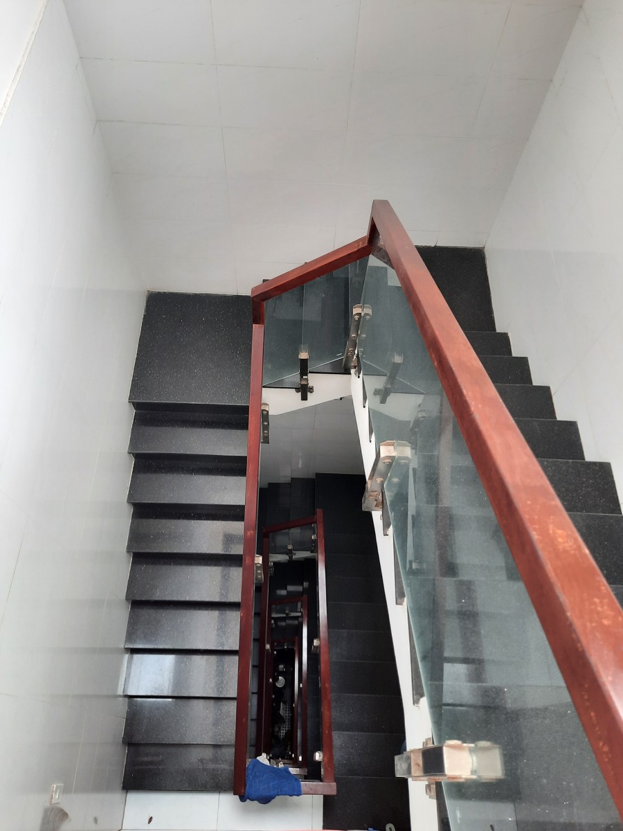 Bán nhà Dương Bá Trạc Phường 1 Quận 8 diện tích 107m2 6 tầng, giá 17 tỷ