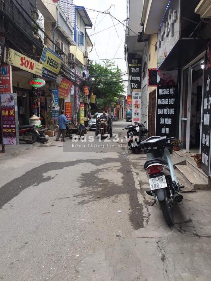 Bán nhà siêu phẩm mặt tiền 420 Khương Đình, dt 57m2, giá 4.3 tỷ, gần ô tô ra vào