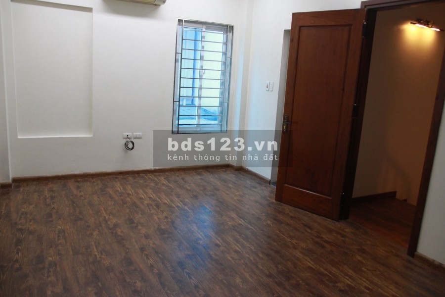 Nhà đẹp Nguyễn Chí Thanh, ngõ ô tô, kinh doanh đỉnh, dt 51m2x5T, giá bán 5.5 tỷ