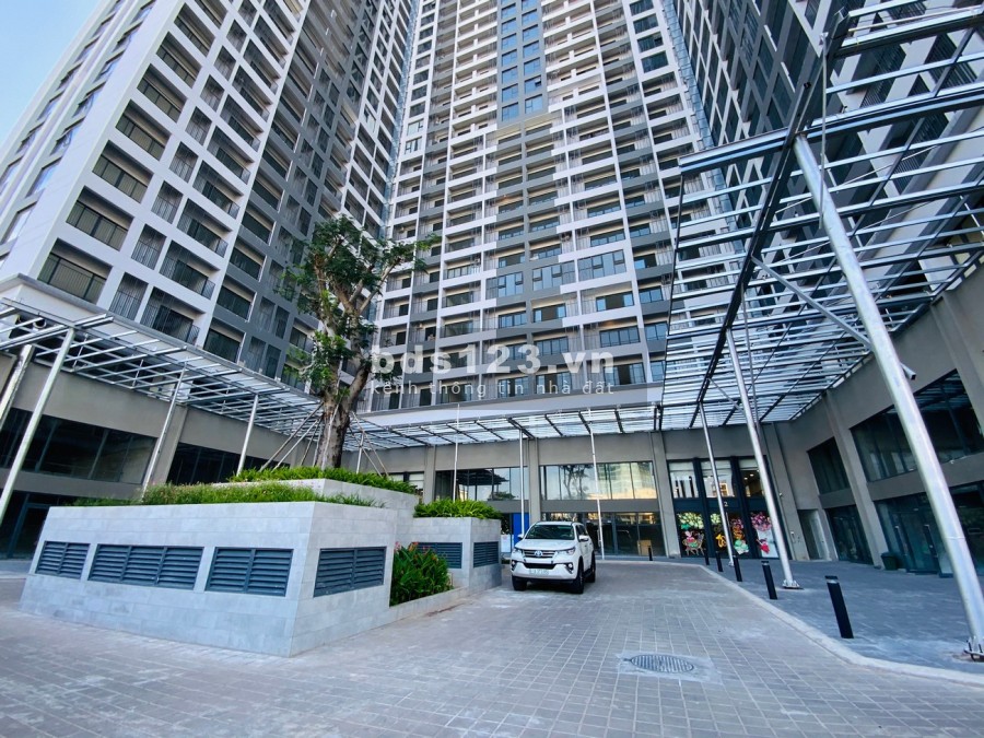 Bán Căn Hộ Officetel Phú Mỹ Hưng giá cực tốt diện tích 55m2, view hồ bơi