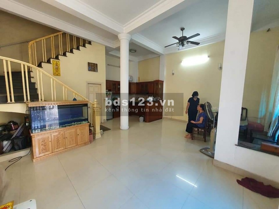 Võ Chí Công, dt 61m2, mt. 7m, khu phân lô trung tâm Bộ Giáo dục. Giá 13 tỷ