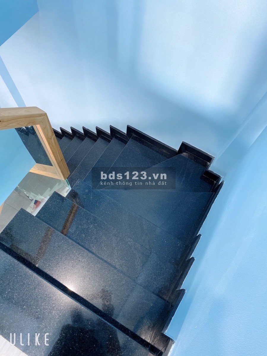 Không thể bỏ qua bán nhà đường Âu Cơ, Tân Phú , Giá chỉ 3.2 tỷ