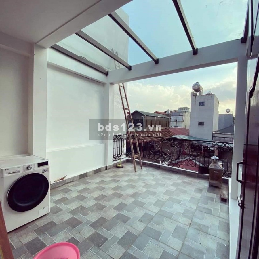 Bán đất tặng nhà khu VIP Quận 3, giấy phép xây dựng 5 tấm, Dân trí cao, An ninh tốt.