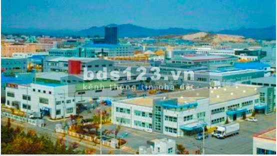 Bán đất Chơn Thành giá rẻ 1 mẫu, shr cạnh kcn lớn, gân trường chợ giá 560 triệu