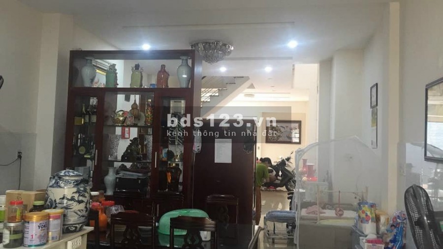 Nhà rộng hẻm xe hơi, cạnh Phố Nướng Tân Sơn Nhì giá bán 6,8 tỷ, sổ vuông vức
