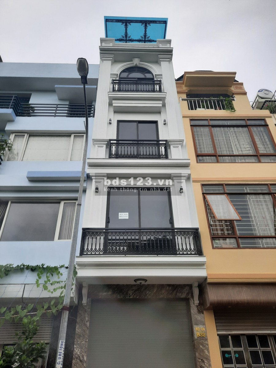 Bán nhà lô góc ngõ phố Thạch Bàn, Long Biên Hà Nội, dt 34m2, 4.5 tầng, giá 2.9 tỷ