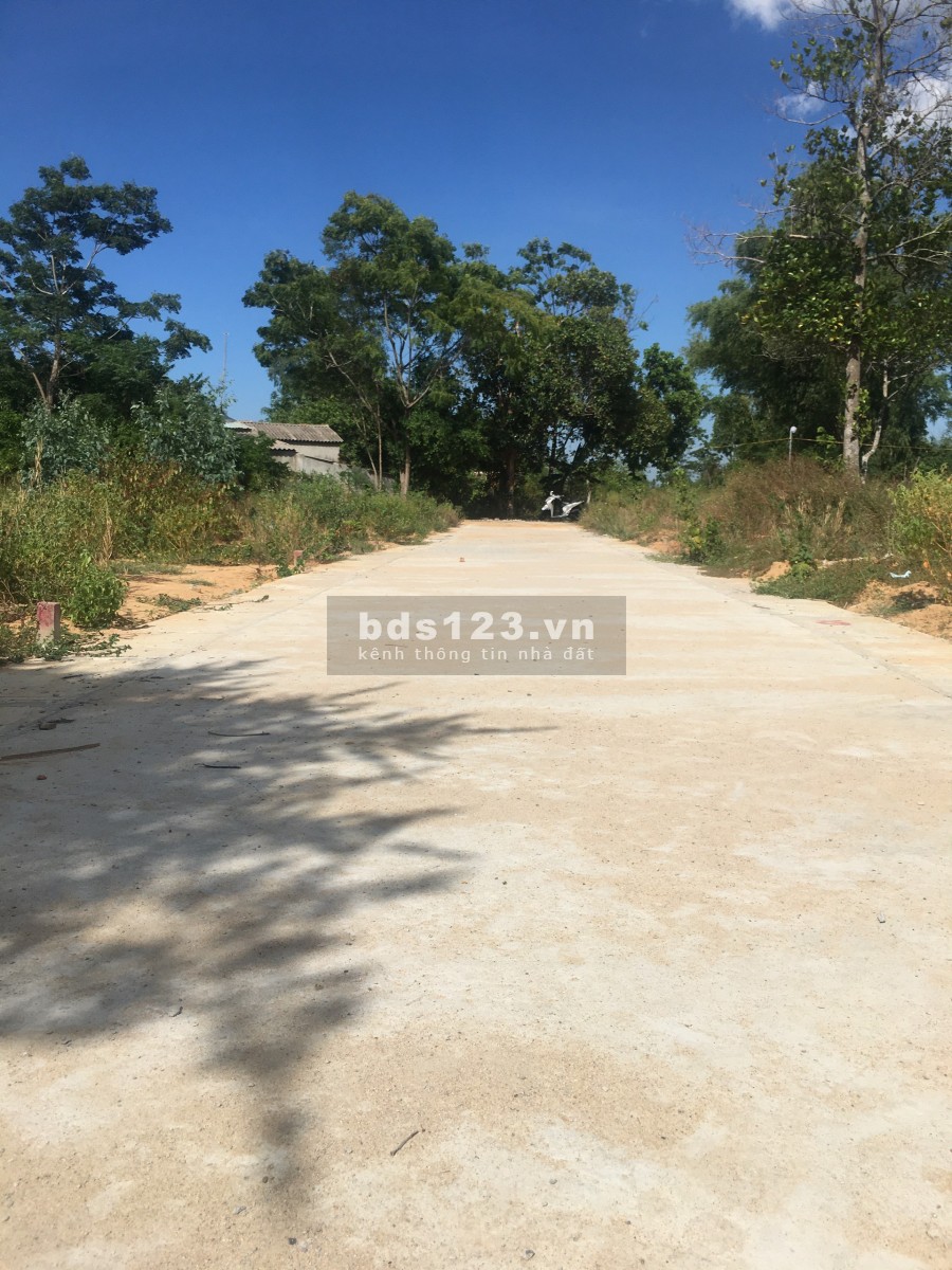 2 lô liền kề hơn 200m2, đường 5m, gần khu công nghiệp, giá chỉ từ 500 triệu/lô