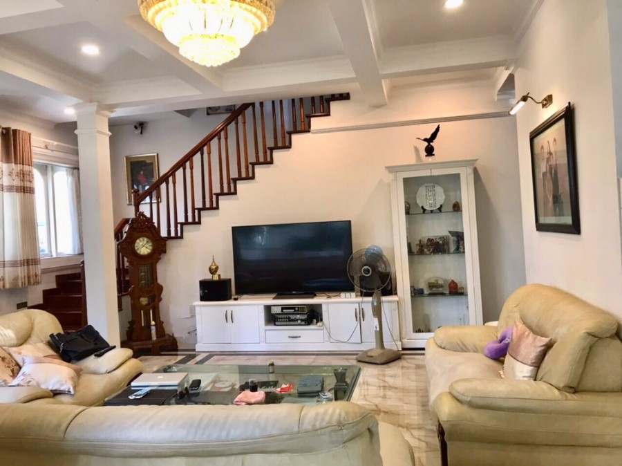 Bán biệt thự phường Bình An, Quận 2, thiết kế 1 trệt, 1 lầu, sân vườn, khu an ninh
