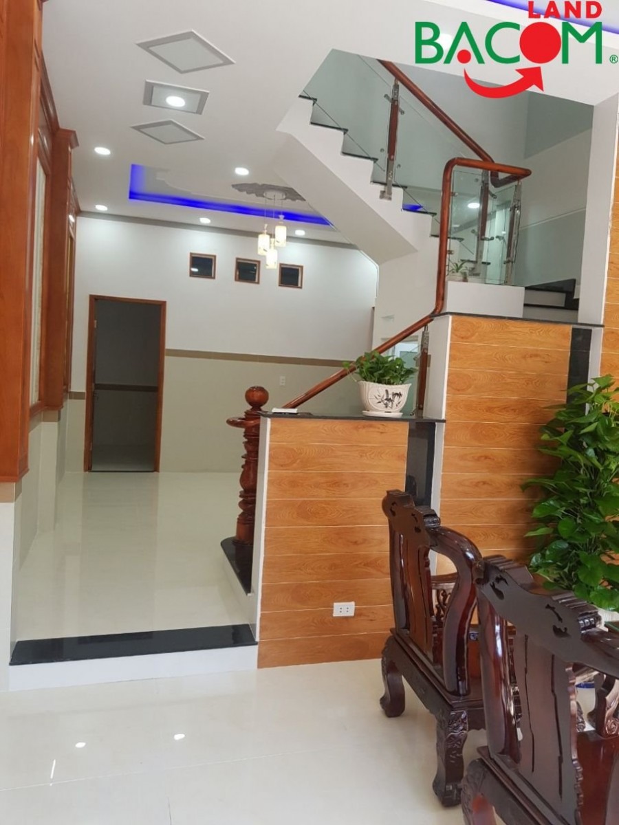Bán căn nhà 1T2L Gần Chợ Bửu Long, đường oto thiết kế đẹp , vị trí thuận tiện.