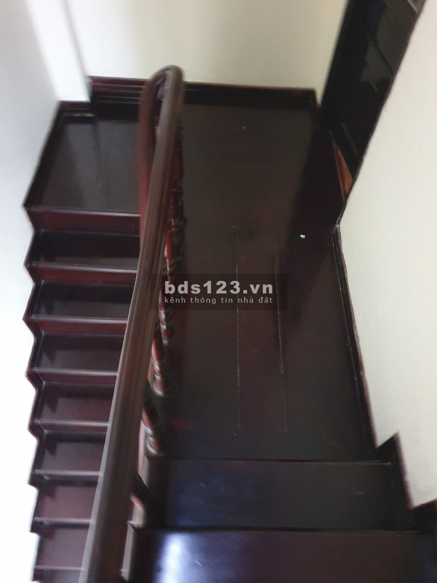 Bán nhà nguyên căn hàng hiếm bao đẹp dt 25m2, ra ô tô giá bán 3.85 tỷ, Quận Đống Đa
