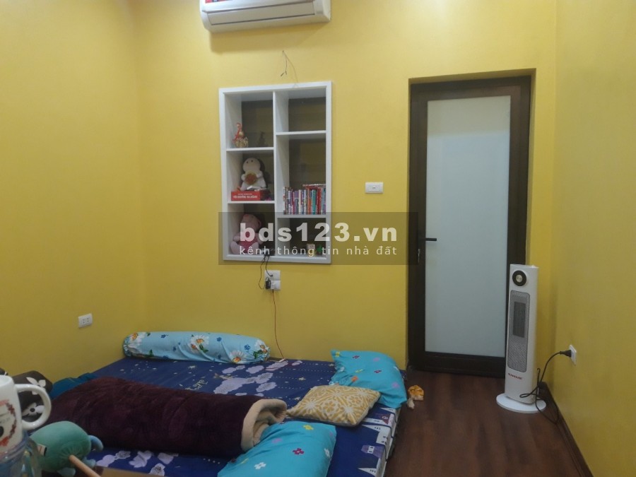 Bán nhà nguyên căn 2 mặt ngõ vị trí trung tâm, đường Tô Hiệu, 3 tầng bê tông