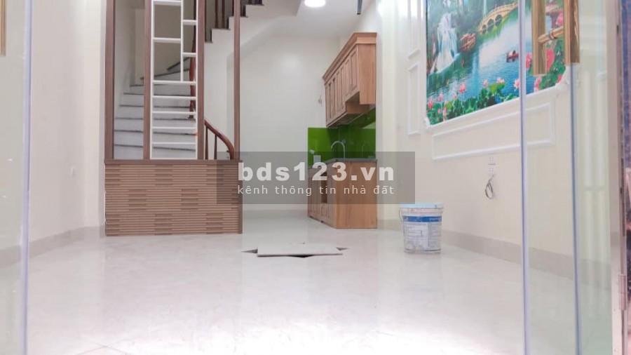 Bán nhà mới đẹp Hoàng Mai, 33m2, 5 tầng, MT 3.8m, sổ vuông, xây mới, về ở ngay, giá 2.7 tỷ