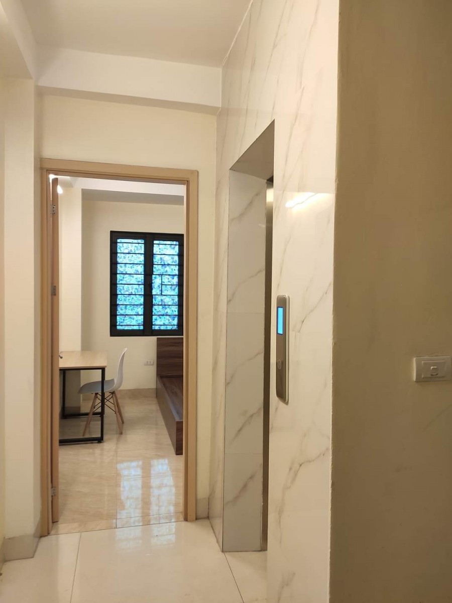 Bán CCMN Cầu Giấy, 90m2x7T, 20P, DT 90tr/tháng, ô tô, nhỉnh 12 tỷ. LH 0988797408