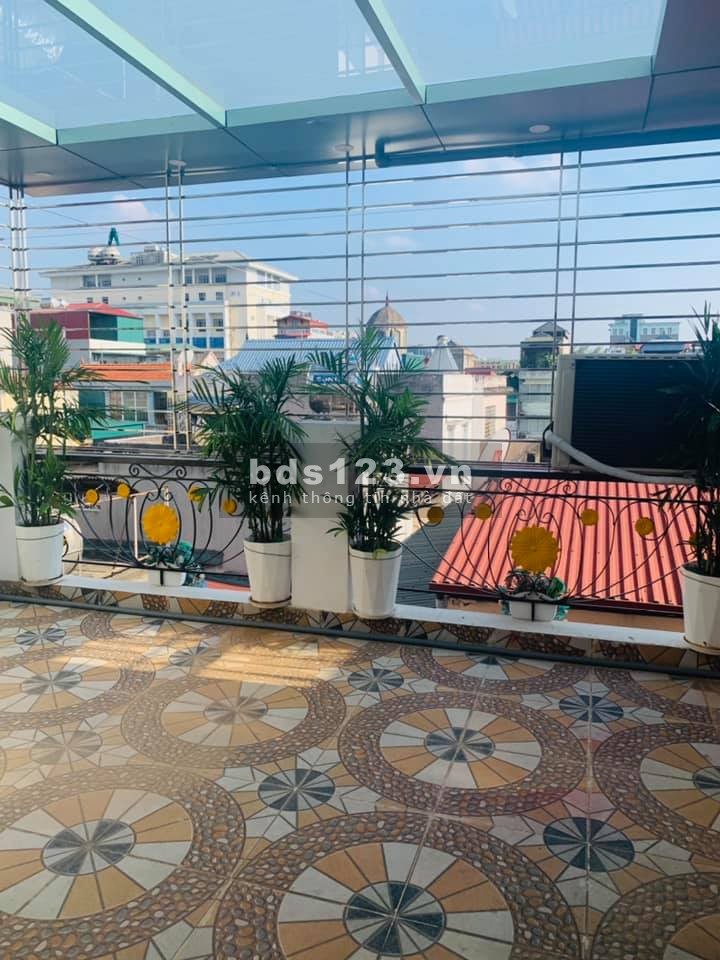 Bán nhà phân lô, 3 mặt thoáng ô tô tải đỗ cửa, Doãn Kế Thiện, dt 50m2, 5 tầng, kinh doanh