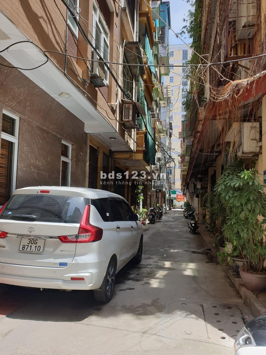 Nhà phân lô đẹp ngõ 5 Trần Vỹ, diện tích 50m2 4 tầng giá chỉ 6.6 tỷ, liên hệ 0392969999