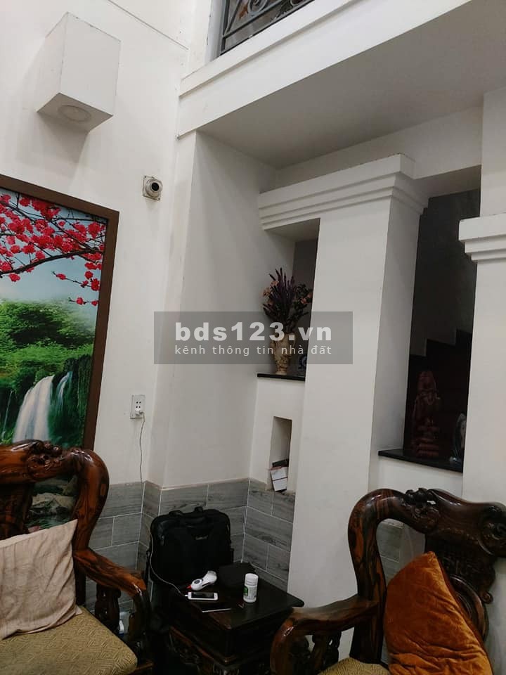 Nhà mặt tiền công viên Thái Thị Nhạn khu vip Bàu Cát Phường 10 Tân Bình
