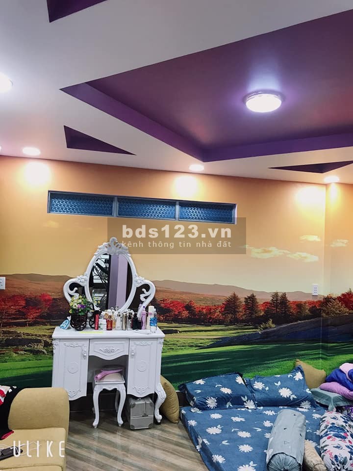 Nhà mặt tiền công viên Thái Thị Nhạn khu vip Bàu Cát Phường 10 Tân Bình
