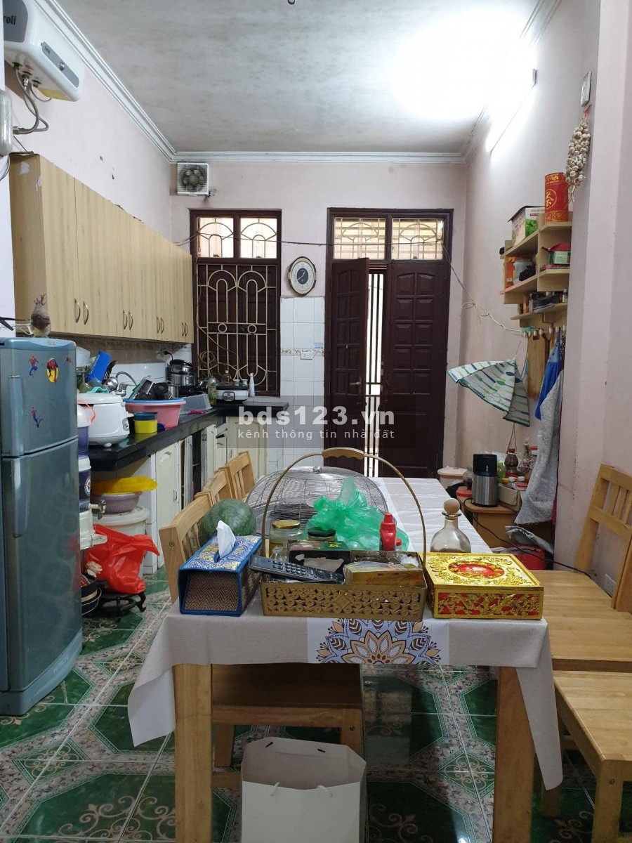 Nhà phân lô đẹp ngõ 5 Trần Vỹ, dt 50m2 4 tầng giá chỉ 6.6 tỷ, LH 0392969999