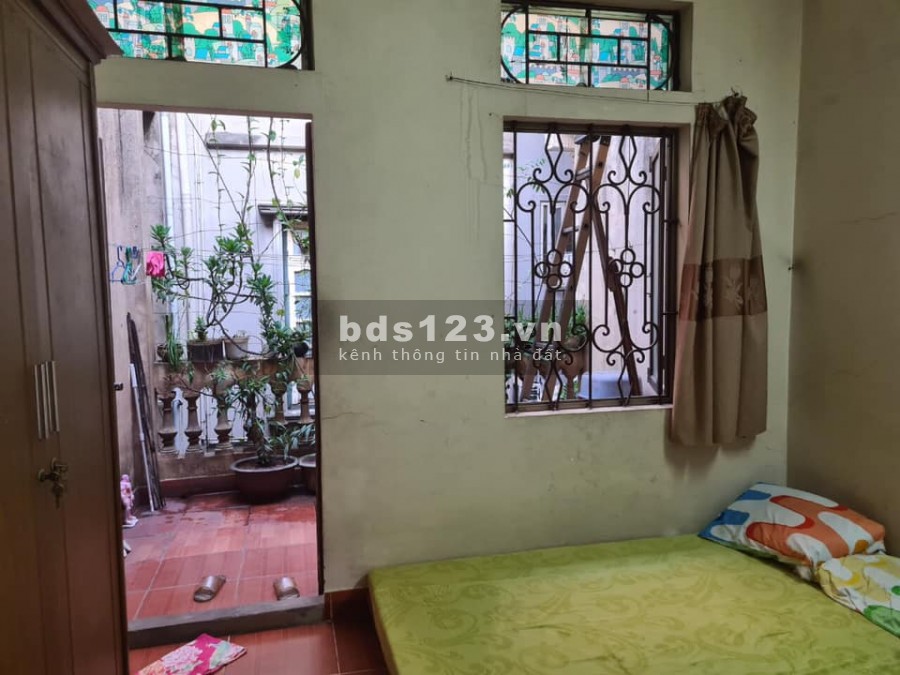 Bán nhà mặt phố Phạm Văn Đòng dt 71m2, mt 7m, nở hậu giá 9.5 tỷ, lh 0974242888