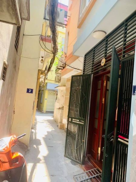 Bán nhà 5 tầng Võ Chí Công ngõ thoáng, cách ô tô dt 70m2, giá bán 3.5 tỷ