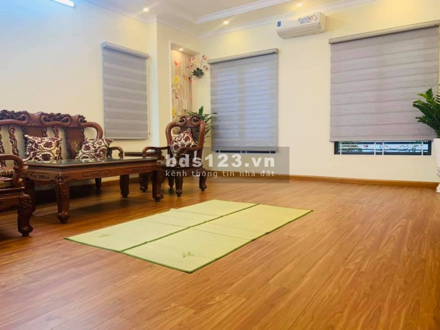 Bán nhà phân lô, 3 mặt thoáng ô tô tải đỗ cửa, Doãn Kế Thiện, dt 50m2, 5 tầng, kinh doanh