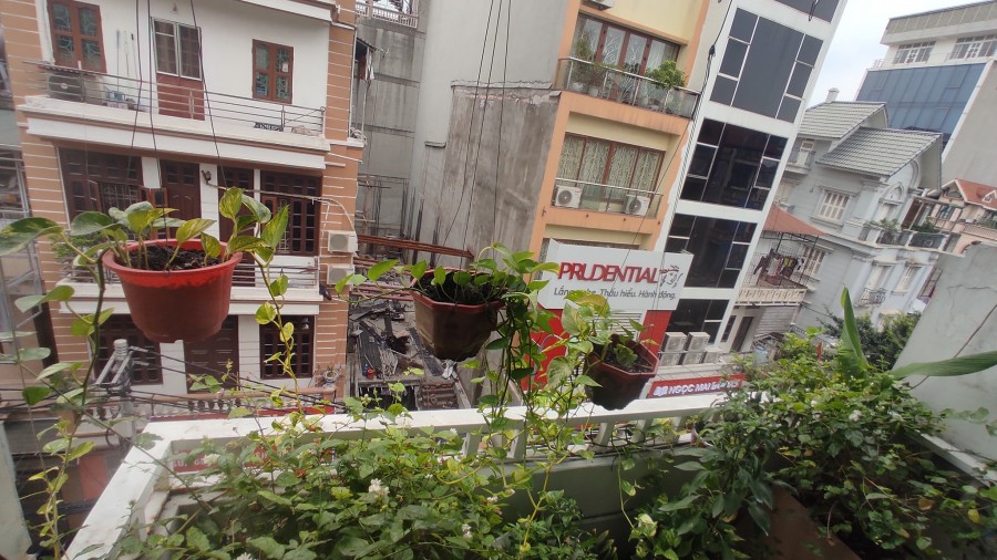 Bán gấp nhà 33m2, 4 tầng, mặt tiền 3.6m, mặt ngõ 4m, oto đỗ cổng. Giá bán nhỉnh 3.3 tỷ