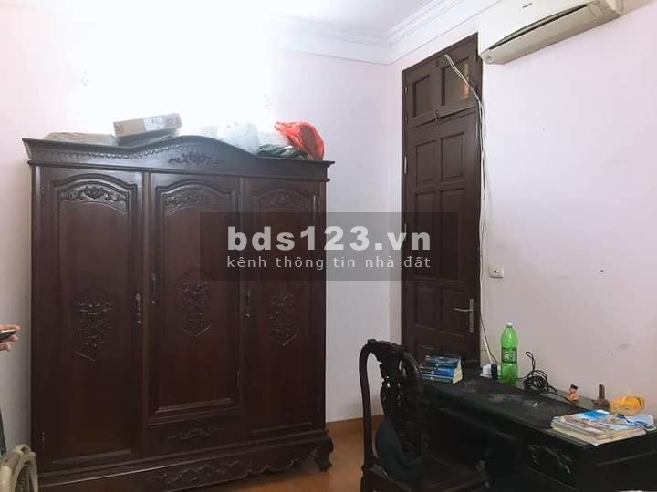 Chỉ 3 tỷ có nhà phố cổ Hà Đông, giao thông nhiều tuyến phố lớn, sổ đỏ vuông vắn