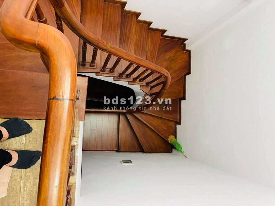 Bán nhà 5 Tầng đẹp chắc chắn chủ tự xây ngõ Quỳnh Quận Hai Bà Trưng, giá bán 3.8 tỷ