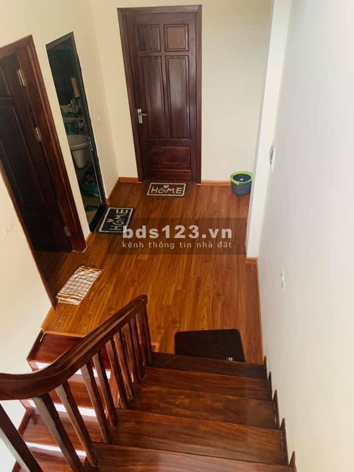 Bán nhà phân lô, 3 mặt thoáng ô tô tải đỗ cửa, Doãn Kế Thiện, dt 50m2, 5 tầng, kinh doanh
