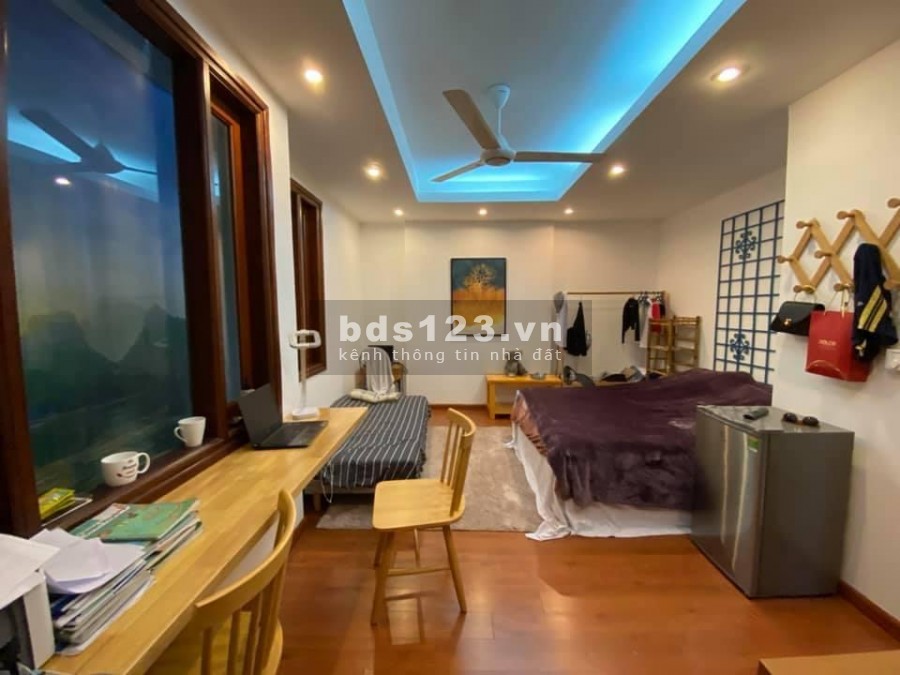 Bán nhà nguyên căn tại Long Biên pháp lí chính chủ, liên hệ 0356679796