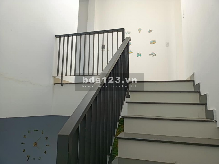 Bán nhà mới đẹp khu Vườn Lài, Tân Phú, giá 6.4 tr, dt 70m2 vuông vức, hẻm xe hơi thông