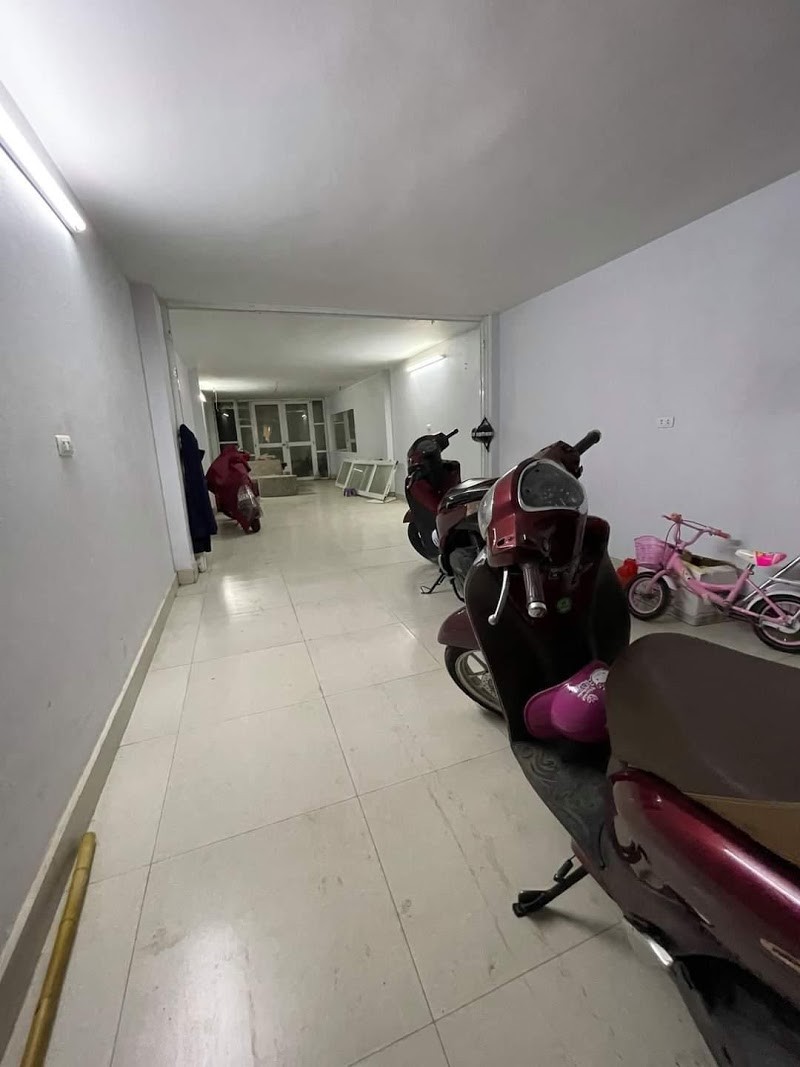 Bán nhà Hoàng Văn Thái, Nhà đẹp, Garage oto, Ngõ thông, 4PN, 55m*5T,MT 4m, 8.4 tỷ, 0888104444