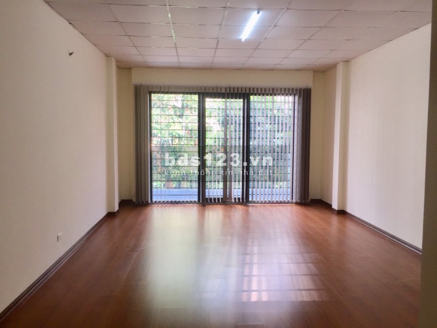 Cho thuê mặt bằng tầng 2 làm văn phòng, phòng học, thương lượng chính chủ