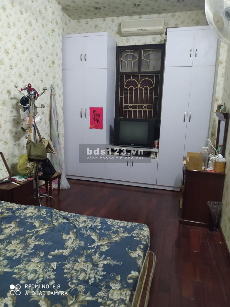 Nhà phân lô đẹp ngõ 5 Trần Vỹ, dt 50m2 4 tầng giá chỉ 6.6 tỷ, LH 0392969999