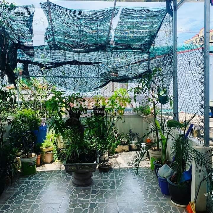 Bán nhà nguyên căn cực hiếm đường Thuỵ Khuê, diện tích 24/37m2, giá 2.8 tỷ
