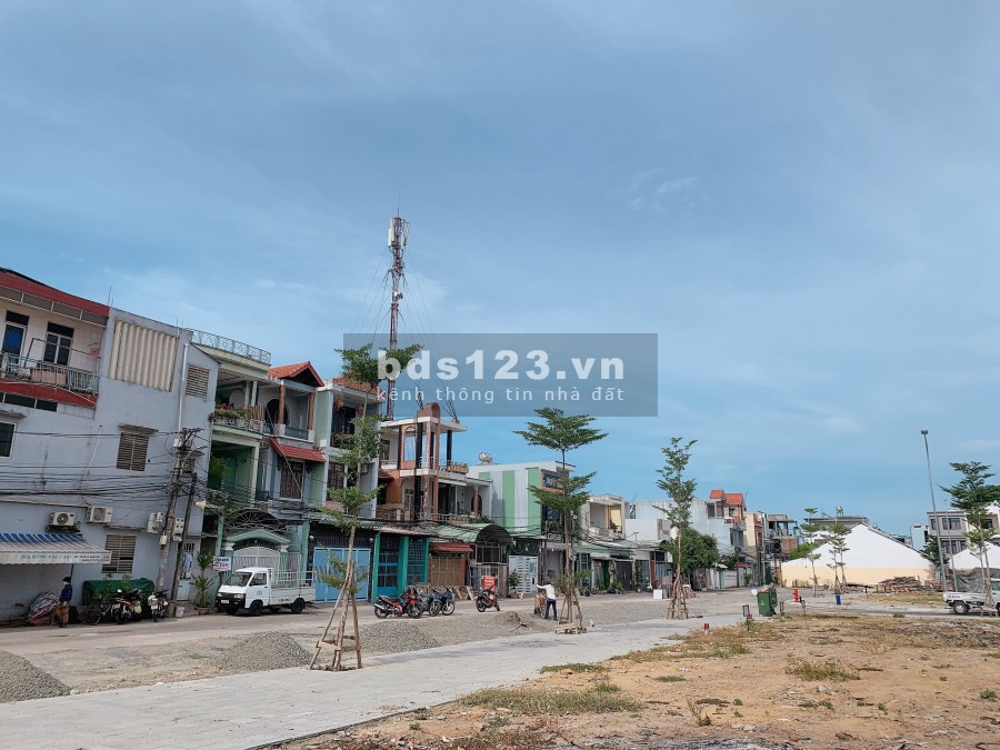 Bán đất 2 mặt tiền Trường Chinh, Nguyễn Công Hãng, đất đã có sổ xây dựng tự do