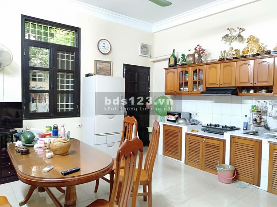 Bán nhà phố Trần Cung, Bắc Từ Liêm dt 42m2 giá 3.9 tỷ, nhà thoáng, an ninh tốt dân trí cao
