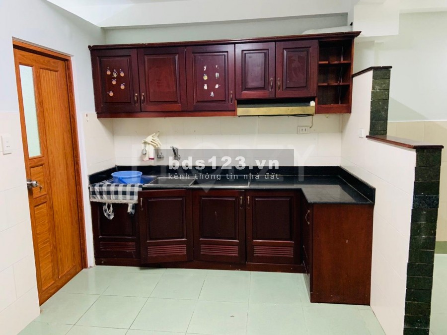 Nhà gần mặt tiền đường Hoàng Sa Quận 3, dt 4x8m, 3PN 3WC, 11 triệu/tháng