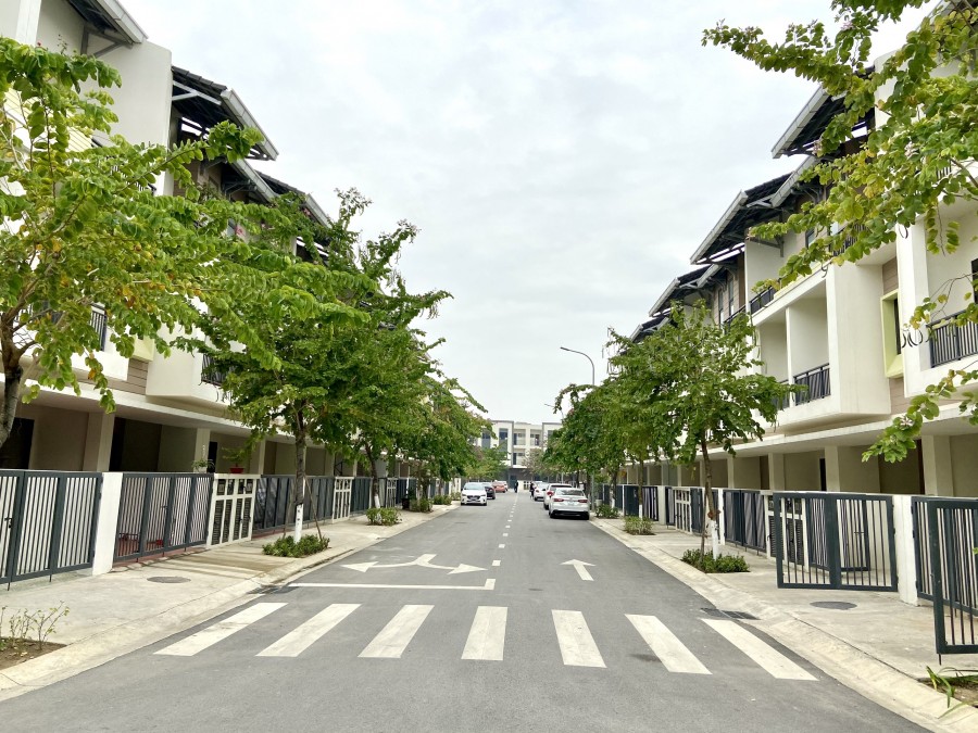 Bán căn liền kế Belhomes diện tích 75m2 sổ hồng chính chủ tôi bao phí làm sổ