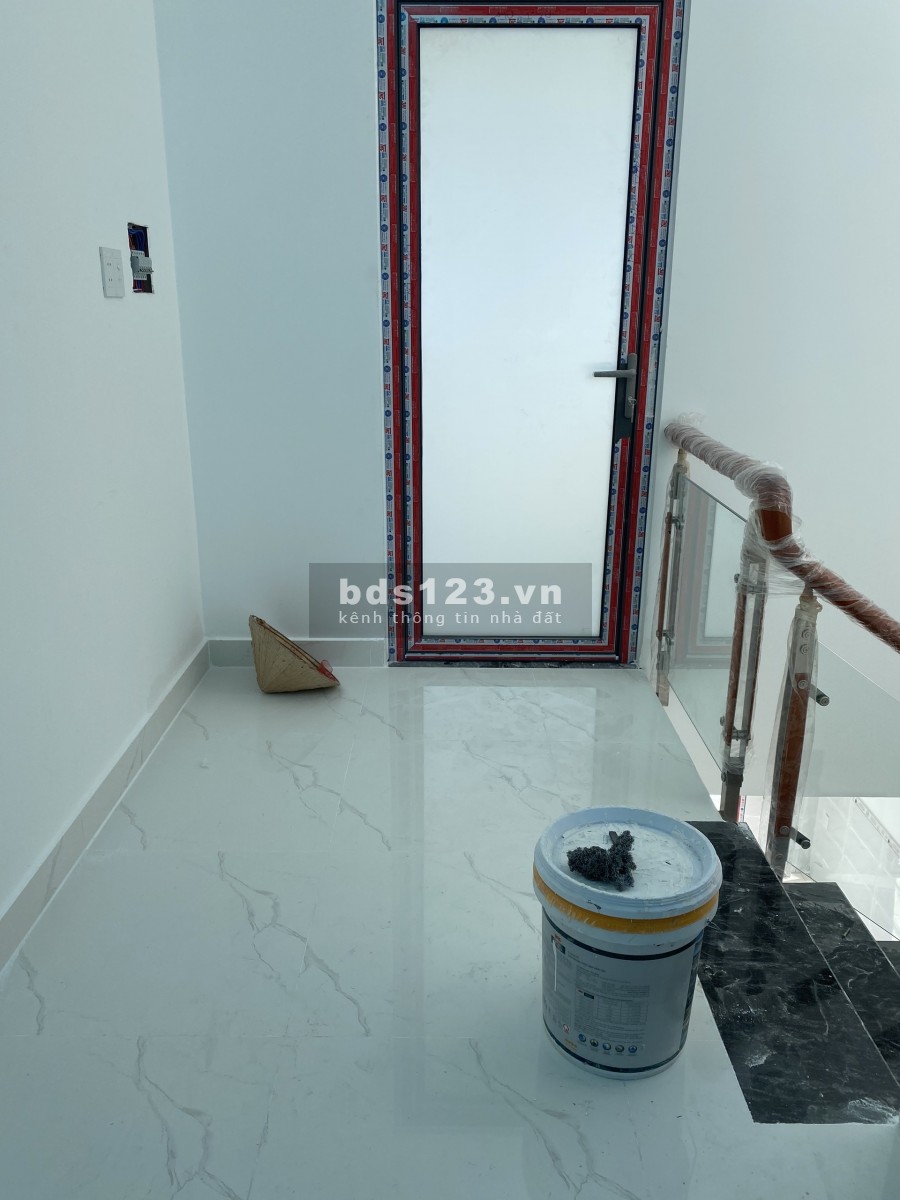 Bán nhà Đinh Đức Thiện, KCN Cầu Tràm, Sổ Riêng dt 99m2 1 trệt 1 lầu giá 1.5 tỷ