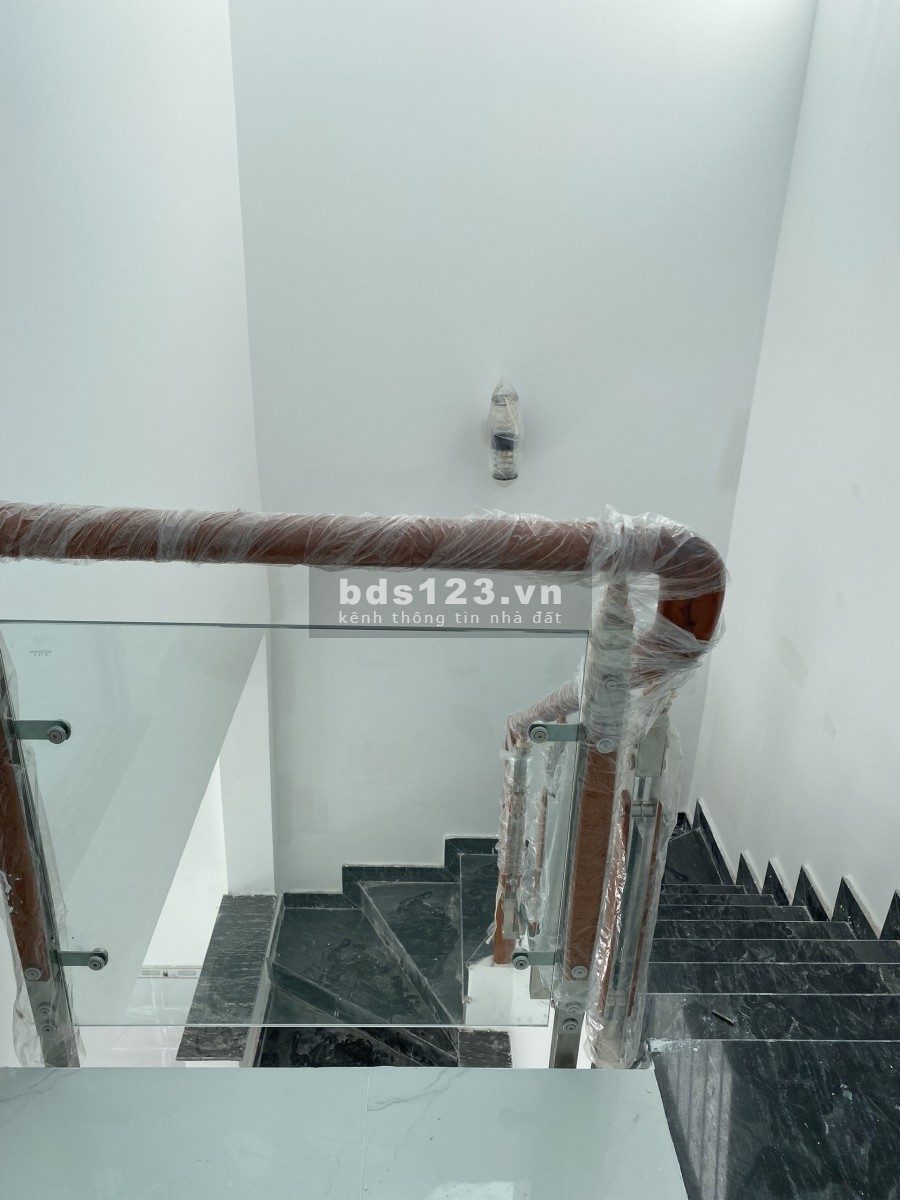 Bán nhà Đinh Đức Thiện, KCN Cầu Tràm, Sổ Riêng dt 99m2 1 trệt 1 lầu giá 1.5 tỷ