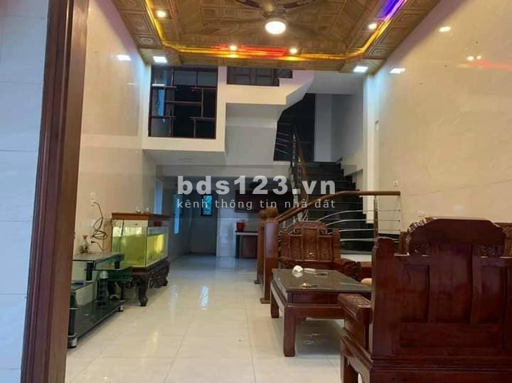 Bán nhà nguyên căn sổ chín chủ 4 tầng, dt 77,4m2, mt 5m dt thực tế hơn 80m