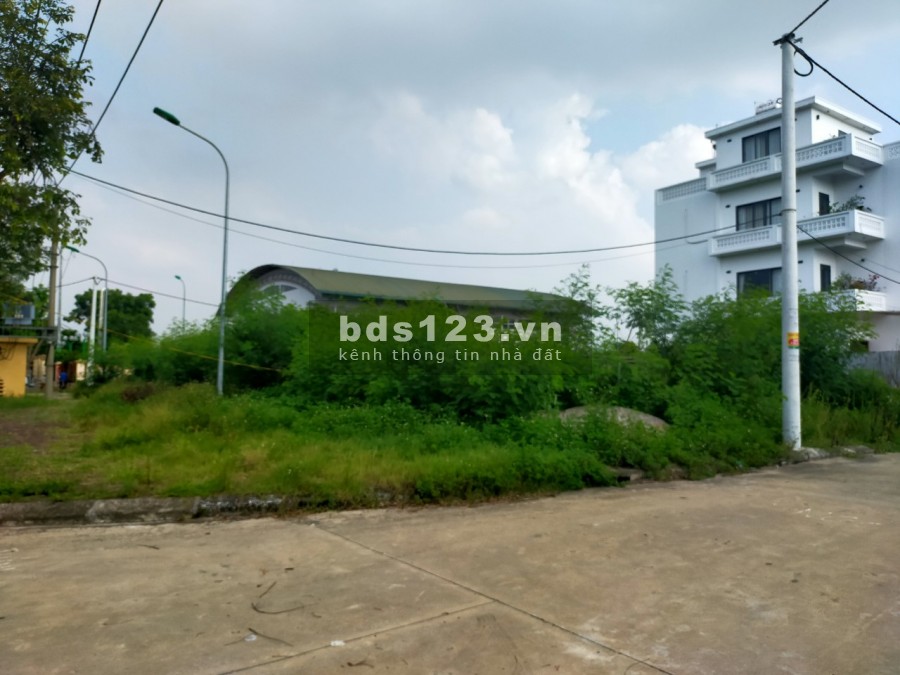 Bán đát Hà Thành phố Thượng Thanh, 3 mặt thoáng, liên hệ chính chủ 0934558818