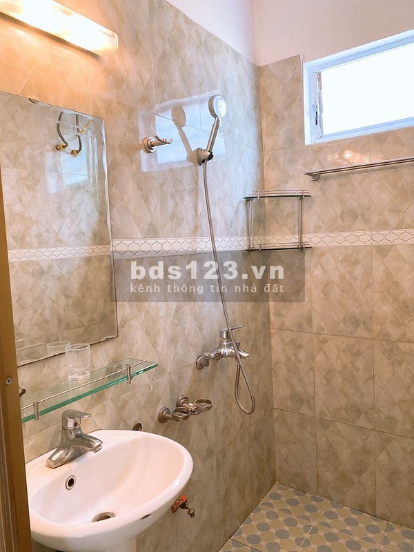 Bán Nhà Bà Hạt, phường 8, Quận 10, 4 Tầng, giá bán nhanh 2 tỷ, sổ đỏ riêng